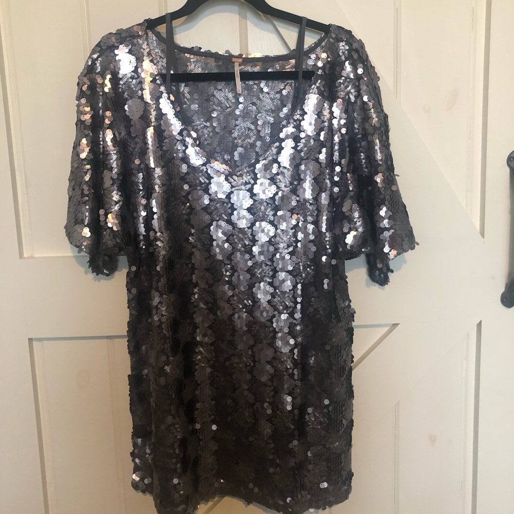 FREE PEOPLE sequin cocktail dress :: size S-new!